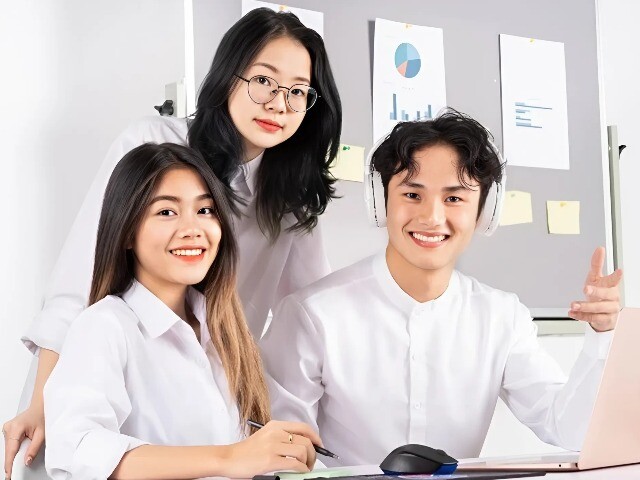 4 công việc freelancer giúp sinh viên kiếm bội tiền, giờ giấc tự do thỏa sức sáng tạo, thu nhập không giới hạn