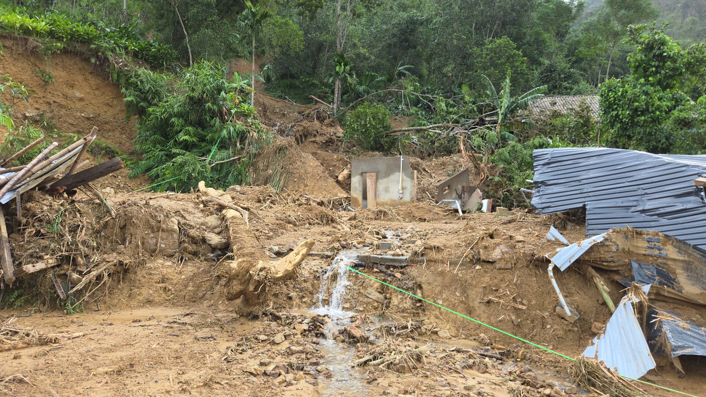 View - Tin tức 24h: Áp thấp nhiệt đới ở Biển Đông có thể sắp thành bão số 6, dự báo đổ bộ vào đâu? | Báo Tri thức và Cuộc sống - TIN TỨC PHỔ BIẾN KIẾN THỨC 24H