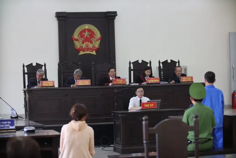 View - Tin tức 24h: Khi nào Miền Bắc hết nắng nóng? | Báo Tri thức và Cuộc sống - TIN TỨC PHỔ BIẾN KIẾN THỨC 24H