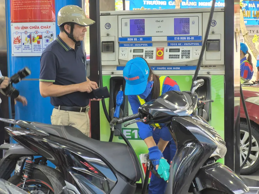 View - Tin tức 24h: Biển Đông sắp đón bão | Báo Tri thức và Cuộc sống - TIN TỨC PHỔ BIẾN KIẾN THỨC 24H